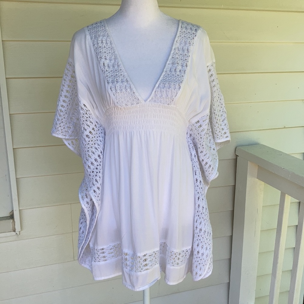 Abercrombie & Fitch White Boho Flutter Top Xs / S - image 3